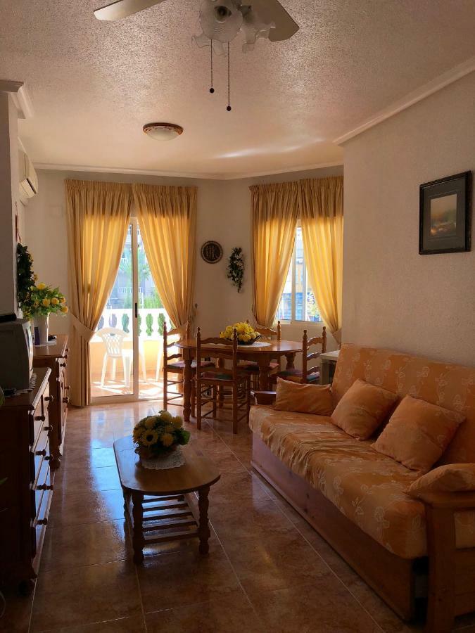 Sunny Appartment In The Center Torrevieja Dış mekan fotoğraf